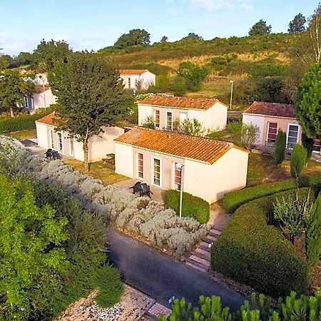 Olydea - A 2,5km Du Puydufou Hotel 2*