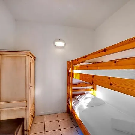 Hotel Olydea - A 2,5km Du Puydufou 2*